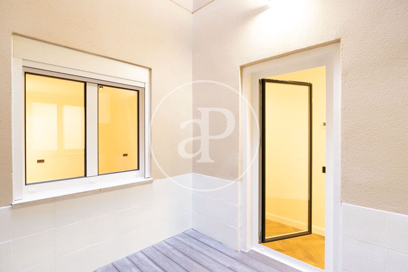 3 bedroom Apartment for sale in Barcelona city - € 650,000 (Ref: 9353606)