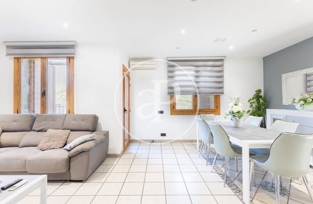 5 soveværelse Villa til salg i Castellar del Vallès med swimmingpool - € 680.000 (Ref: 9353607)