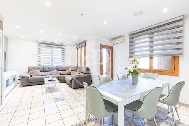 5 soveværelse Villa til salg i Castellar del Vallès med swimmingpool - € 680.000 (Ref: 9353607)