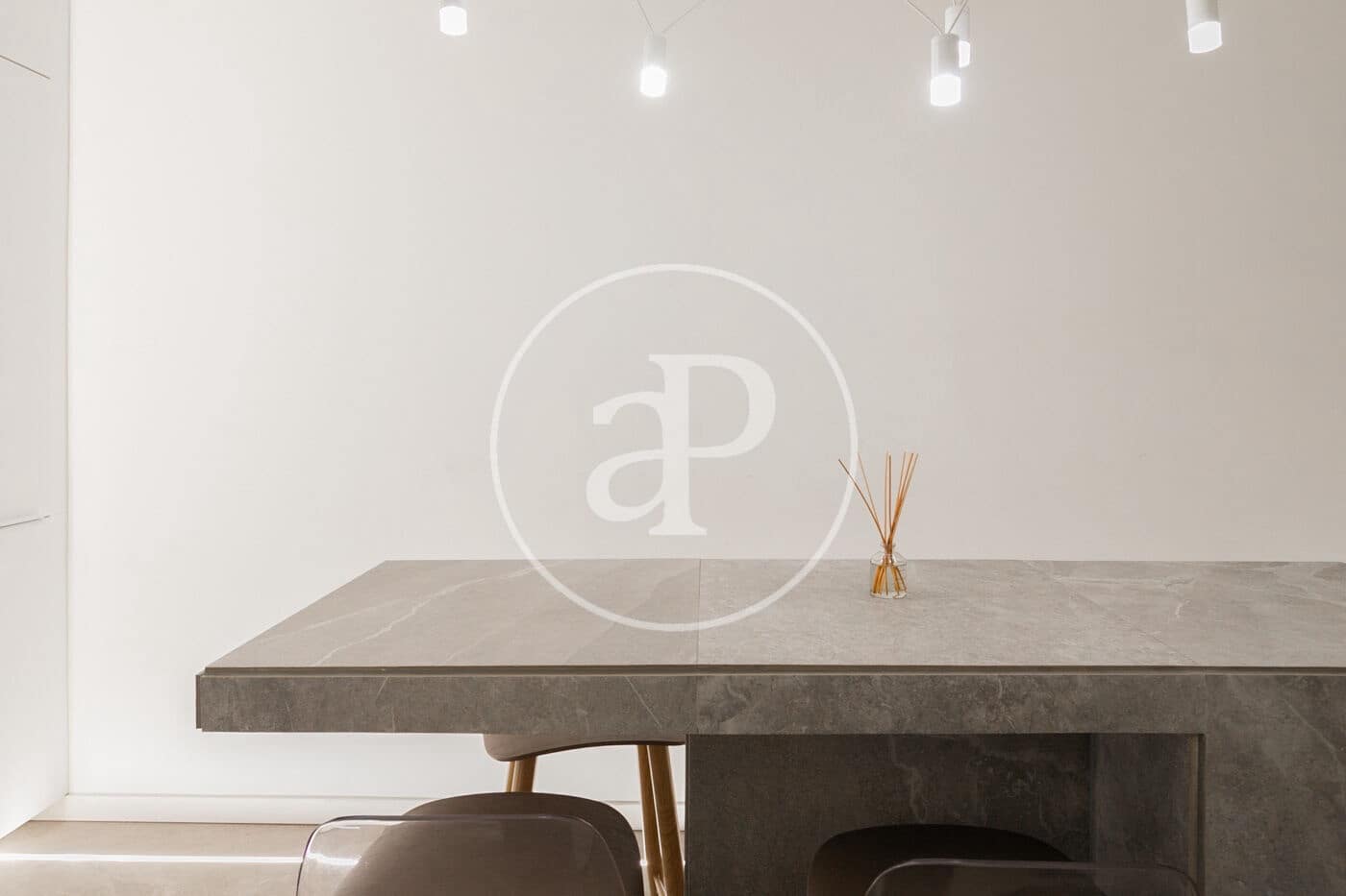 1 bedroom Apartment for sale in Barcelona city - € 230,000 (Ref: 9355822)