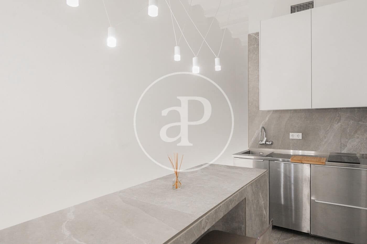 1 bedroom Apartment for sale in Barcelona city - € 230,000 (Ref: 9355822)