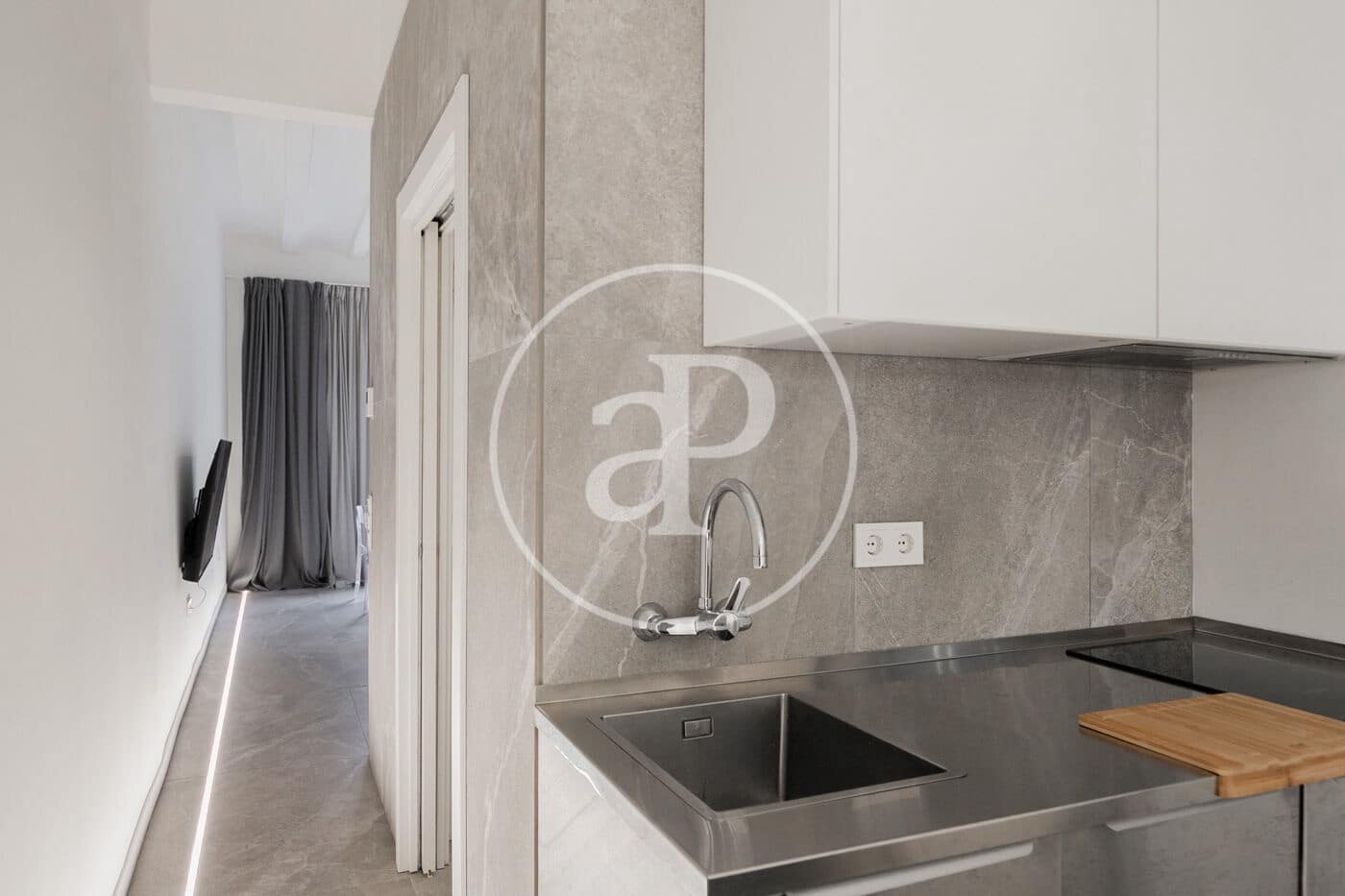 1 bedroom Apartment for sale in Barcelona city - € 230,000 (Ref: 9355822)