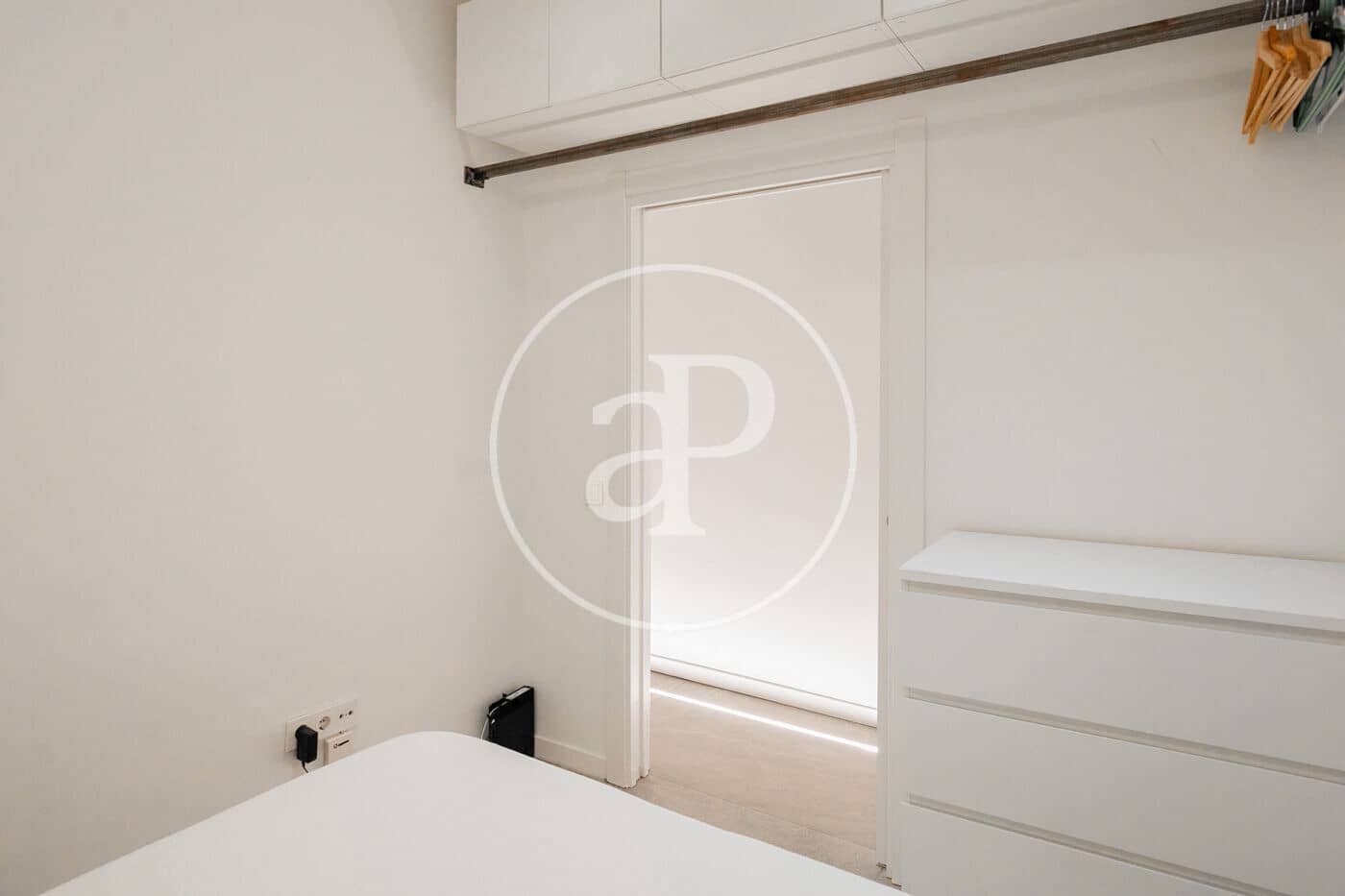 1 bedroom Apartment for sale in Barcelona city - € 230,000 (Ref: 9355822)