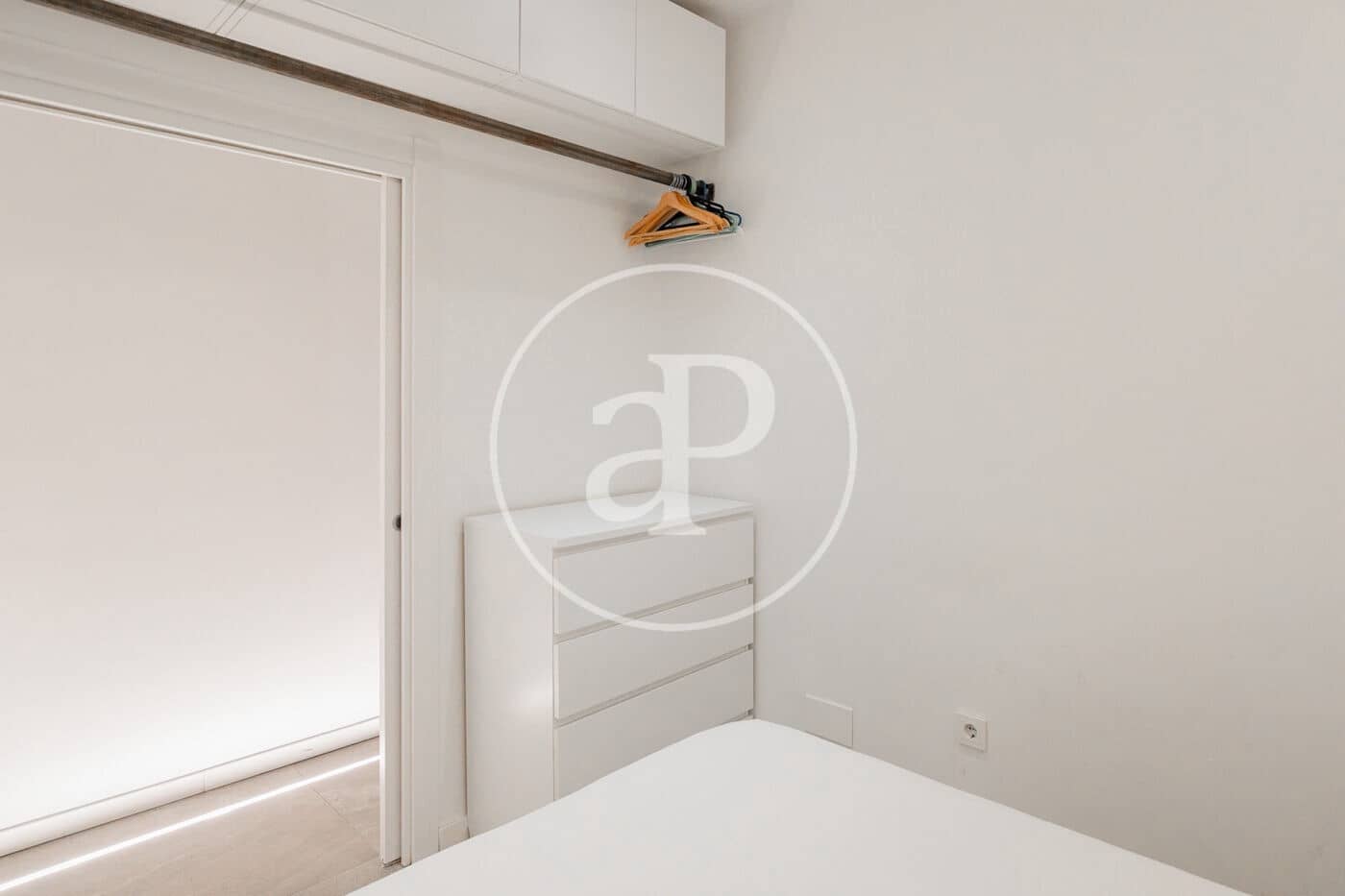 1 bedroom Apartment for sale in Barcelona city - € 230,000 (Ref: 9355822)