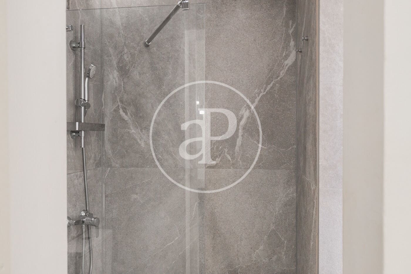 1 bedroom Apartment for sale in Barcelona city - € 230,000 (Ref: 9355822)