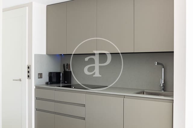 1 quarto Apartamento para venda em Esplugues de Llobregat com piscina - 620 000 € (Ref: 9355824)