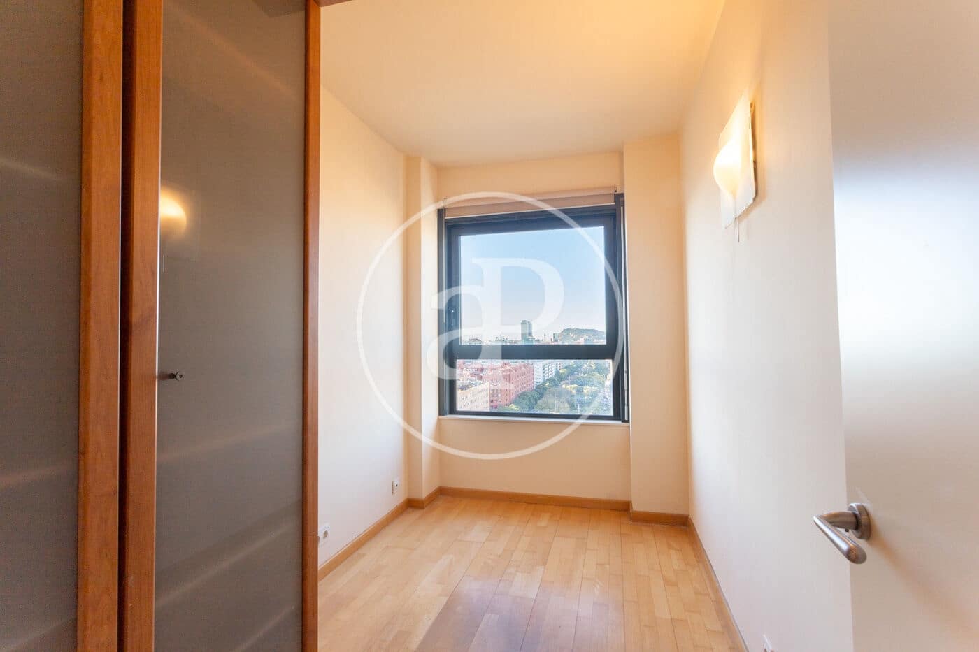4 camera da letto Appartamento da affittare in Barcelona citta con piscina - 3.700 € (Rif: 9355826)