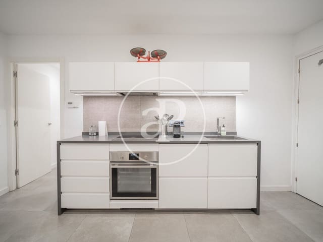 2 bedroom Apartment for rent in El Raval, Barcelona city - € 1,850 (Ref: 9359572)