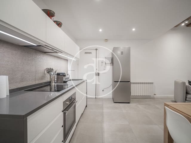 2 bedroom Apartment for rent in El Raval, Barcelona city - € 1,850 (Ref: 9359572)