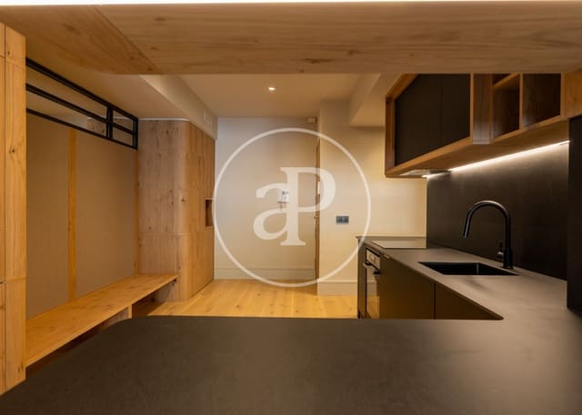 1 slaapkamer Appartement te koop in La Sagrada Família, Barcelona stad - € 399.000 (Ref: 9359574)