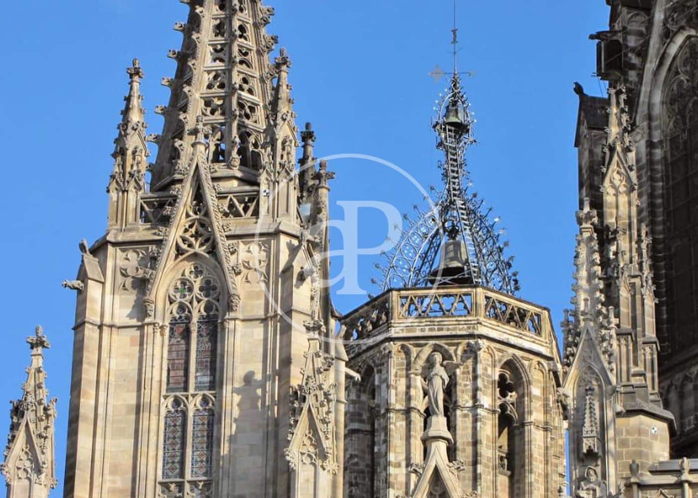 2 slaapkamer Appartement te huur in Barcelona stad - € 2.700 (Ref: 9359579)