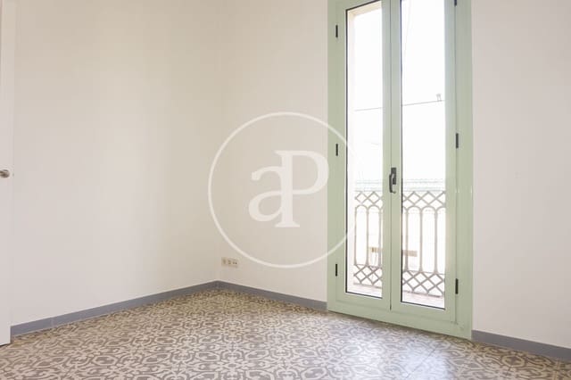 3 soveværelse Lejlighed til salg i Sant Antoni, Barcelona by - € 590.000 (Ref: 9359582)