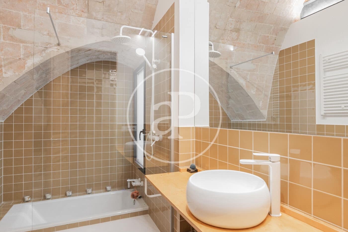 3 soveværelse Lejlighed til salg i Barcelona by - € 640.000 (Ref: 9362613)