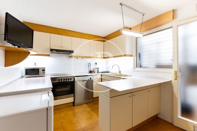 4 makuuhuone Huoneisto myytävänä paikassa Sabadell - 495 000 € (Ref: 9362614)