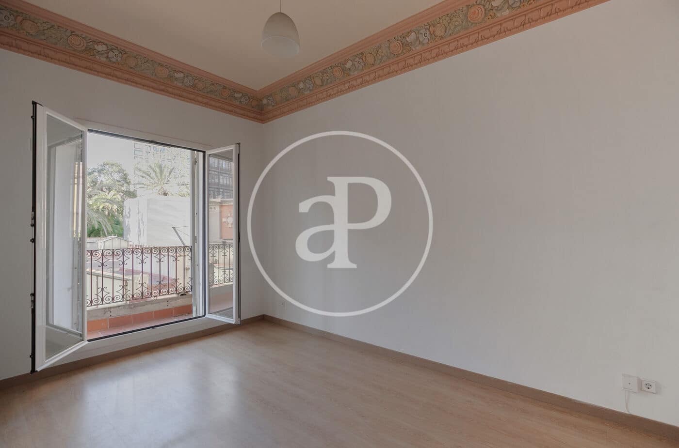 5 soveværelse Lejlighed til salg i Barcelona by - € 1.160.000 (Ref: 9362619)