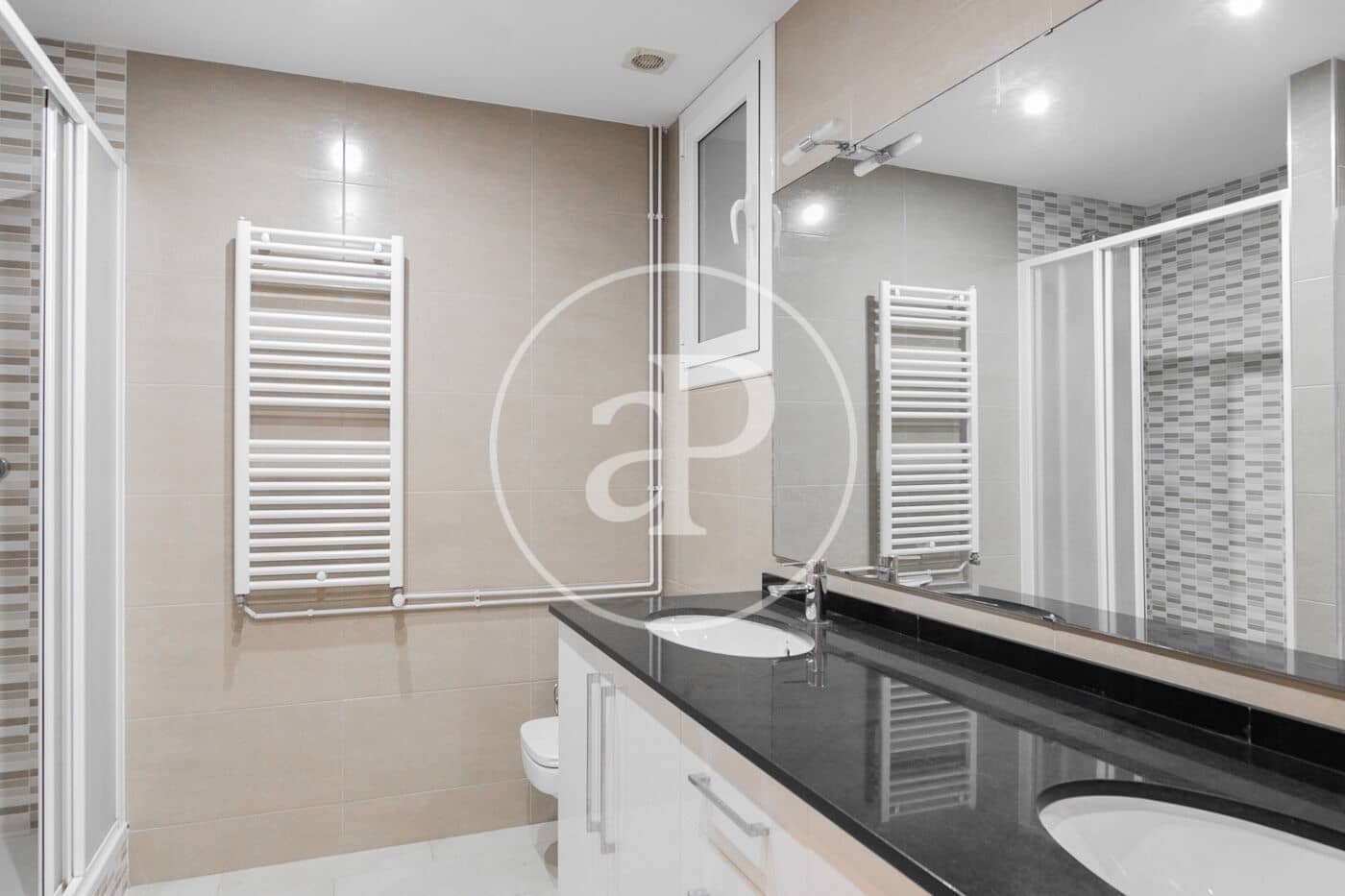 5 soveværelse Lejlighed til salg i Barcelona by - € 1.160.000 (Ref: 9362619)