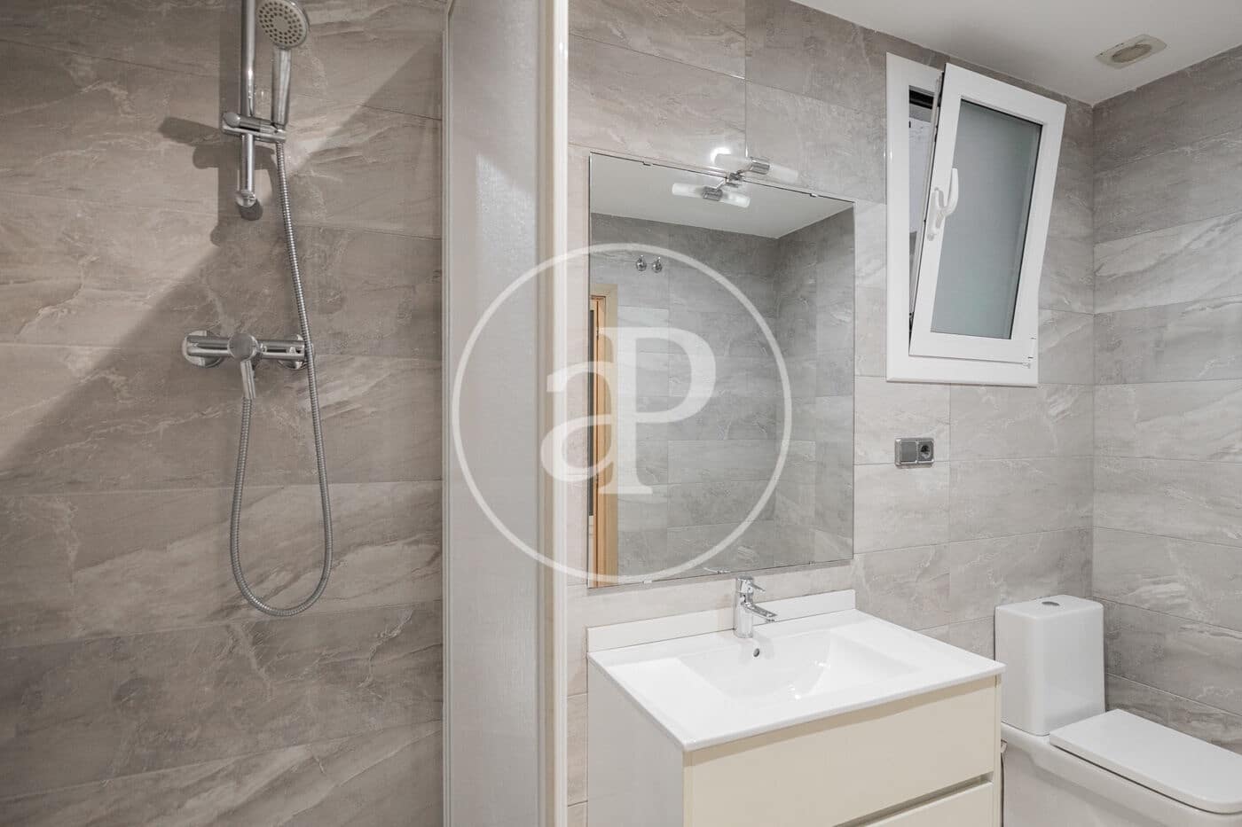 5 soveværelse Lejlighed til salg i Barcelona by - € 1.160.000 (Ref: 9362619)