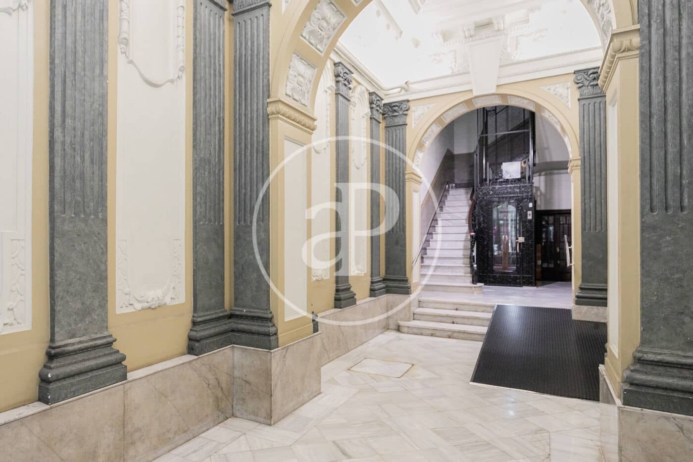 5 soveværelse Lejlighed til salg i Barcelona by - € 1.160.000 (Ref: 9362619)