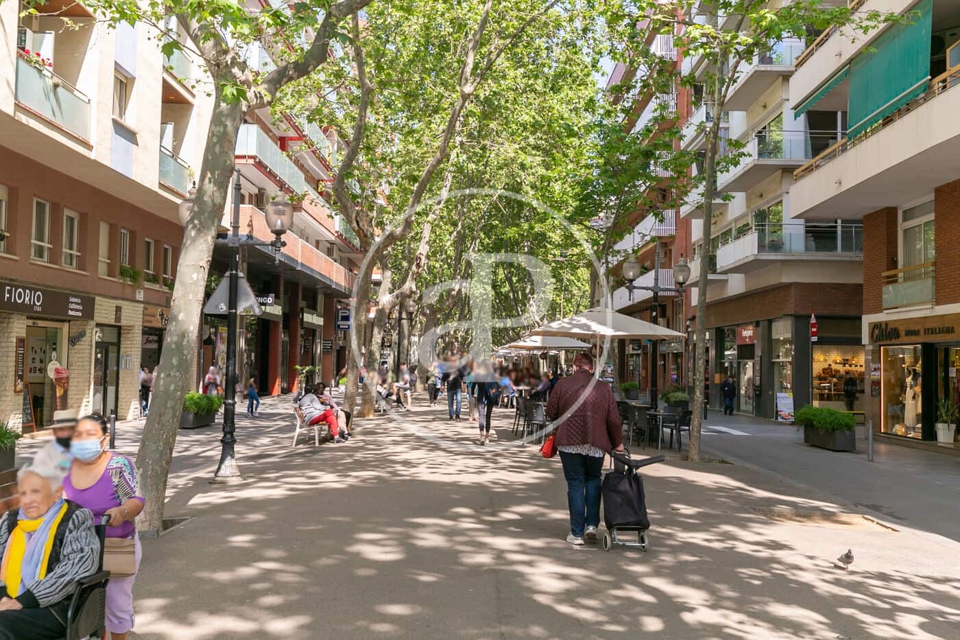 2 slaapkamer Appartement te huur in Barcelona stad - € 2.130 (Ref: 9362626)