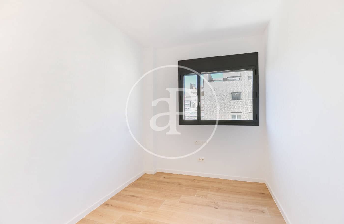 3 makuuhuone Kattohuoneisto vuokrattavana paikassa Esplugues de Llobregat - 3 500 € (Ref: 9367491)