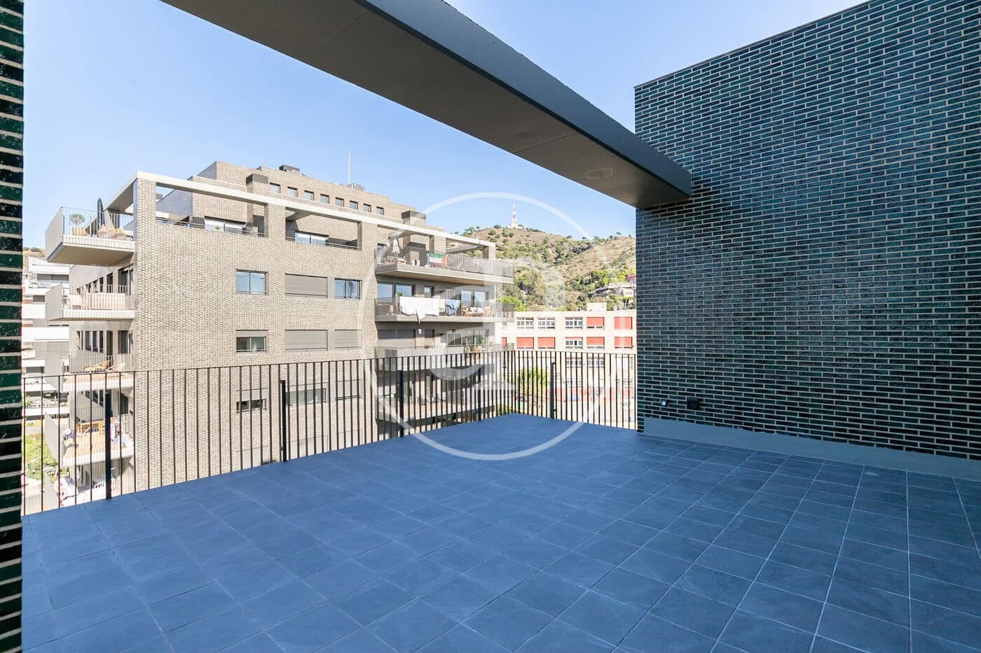 3 makuuhuone Kattohuoneisto vuokrattavana paikassa Esplugues de Llobregat - 3 500 € (Ref: 9367491)