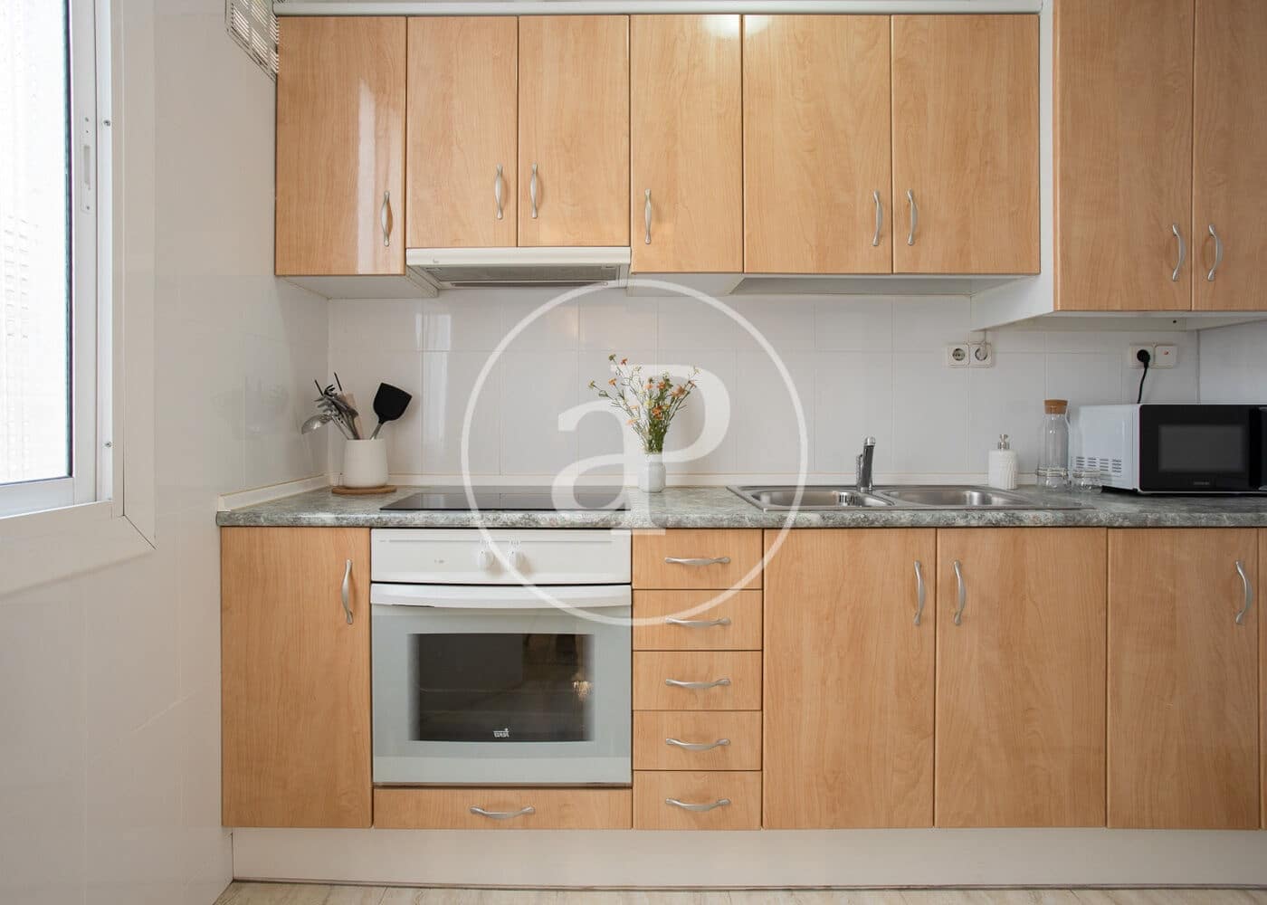 2 Zimmer Apartment zu verkaufen in Barcelona Stadt - 273.000 € (Ref: 9367492)