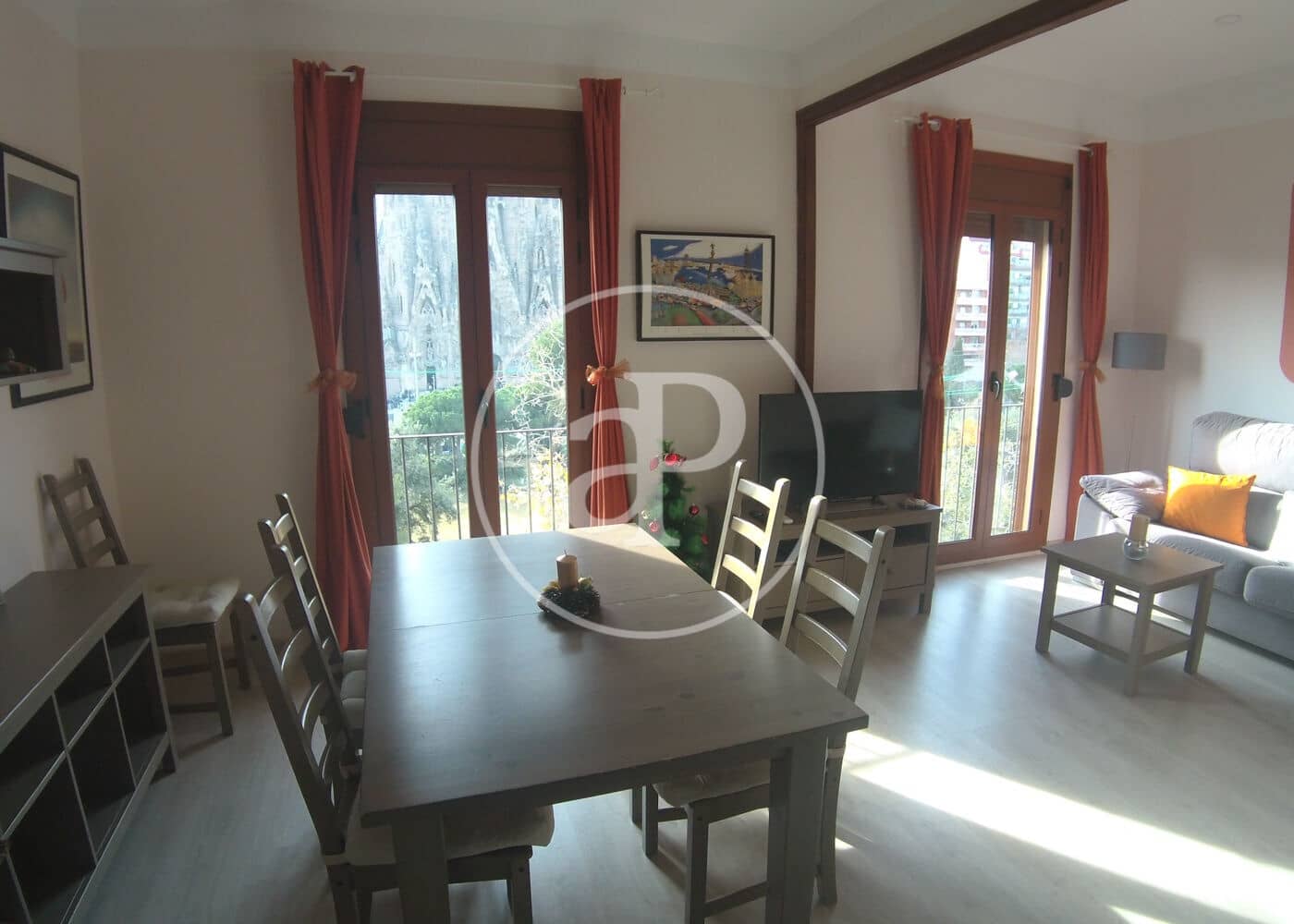 2 soveværelse Lejlighed til leje i Barcelona by - € 2.250 (Ref: 9371995)