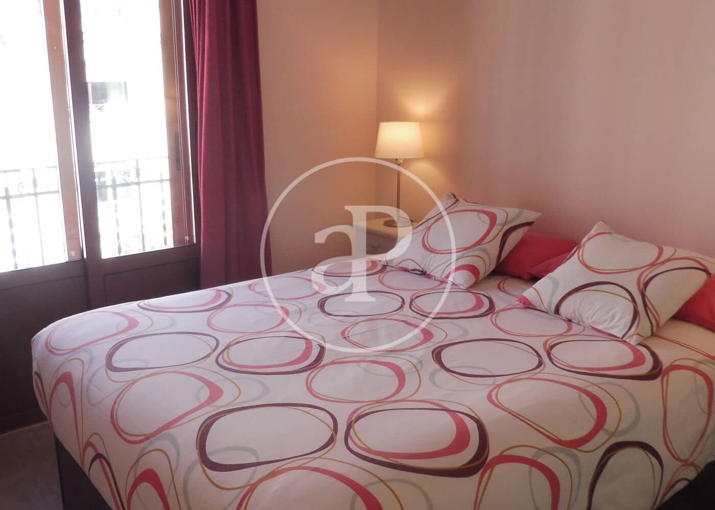 2 soveværelse Lejlighed til leje i Barcelona by - € 2.250 (Ref: 9371995)