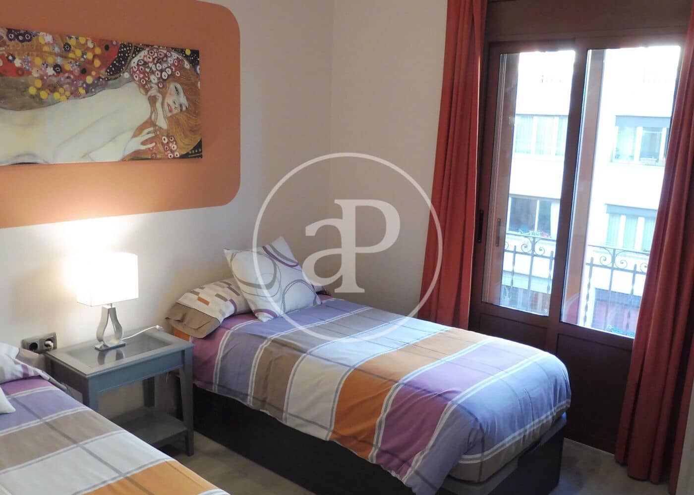 2 soveværelse Lejlighed til leje i Barcelona by - € 2.250 (Ref: 9371995)