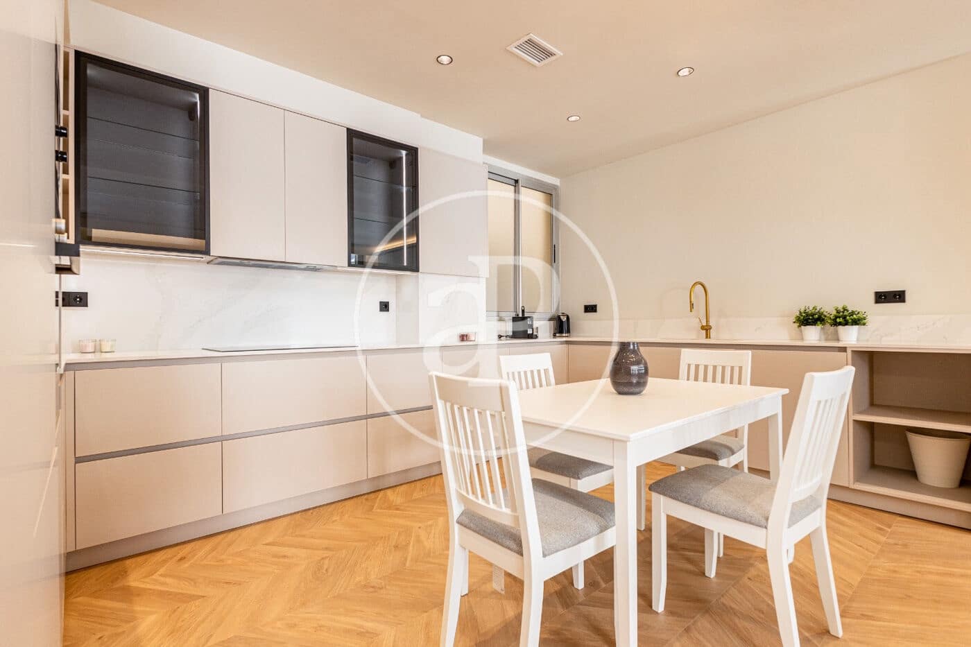 3 makuuhuone Huoneisto vuokrattavana paikassa Barcelona kaupunki - 6 000 € (Ref: 9371996)