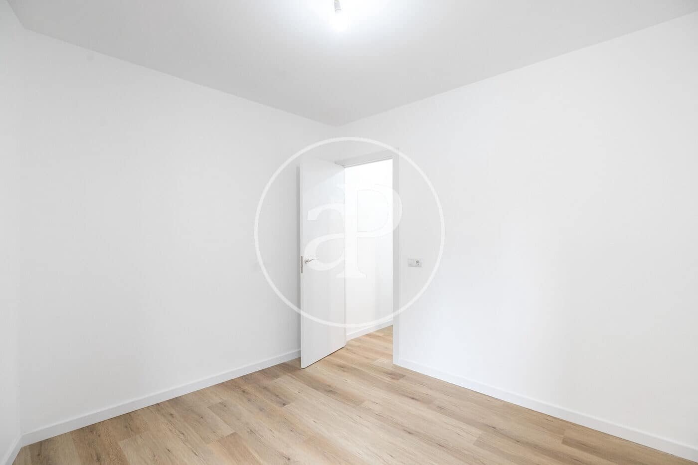 2 sypialnia Apartament na sprzedaż w Miasto Barcelona - 330 000 € (Ref: 9371999)