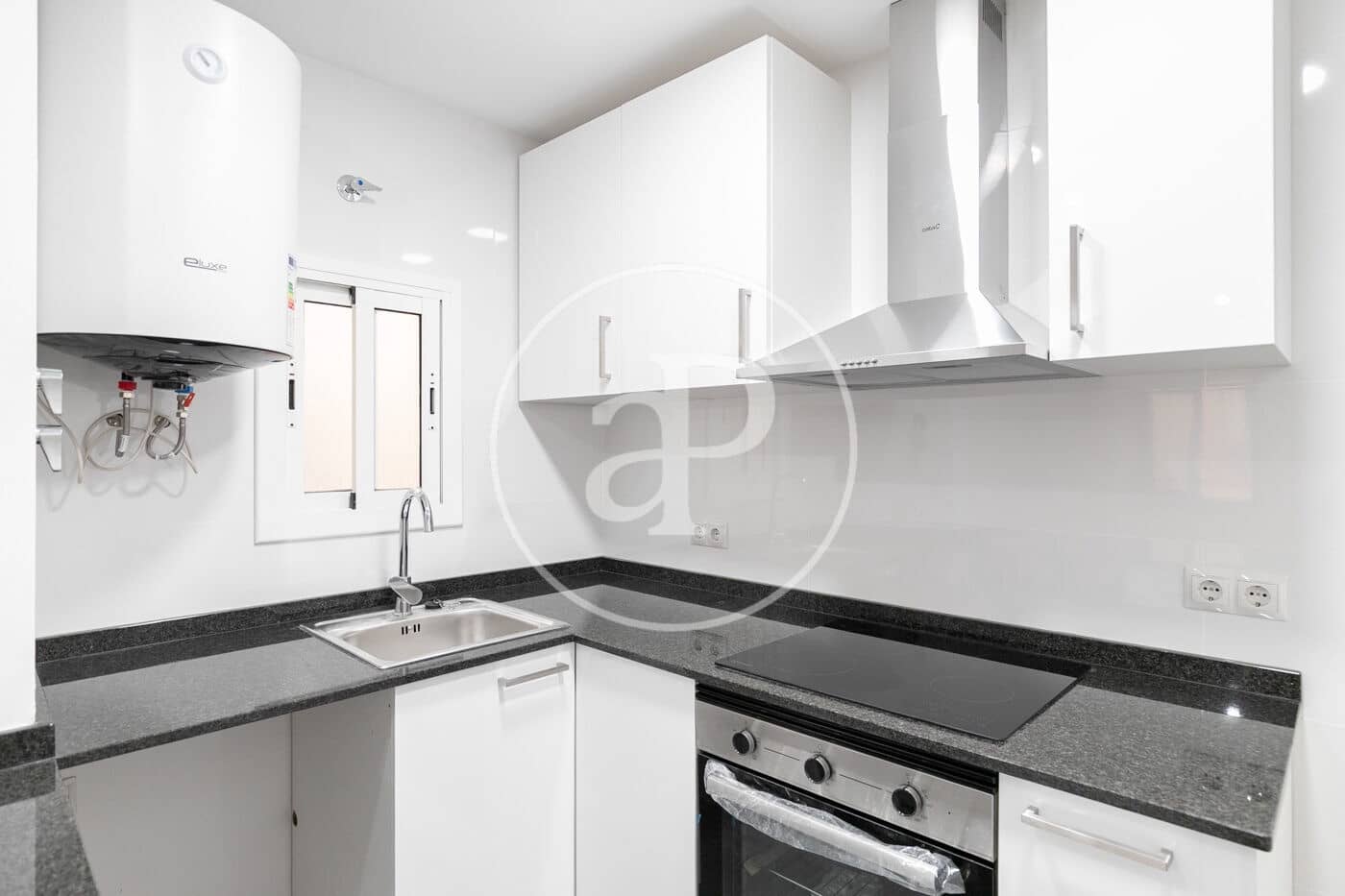2 sypialnia Apartament na sprzedaż w Miasto Barcelona - 330 000 € (Ref: 9371999)