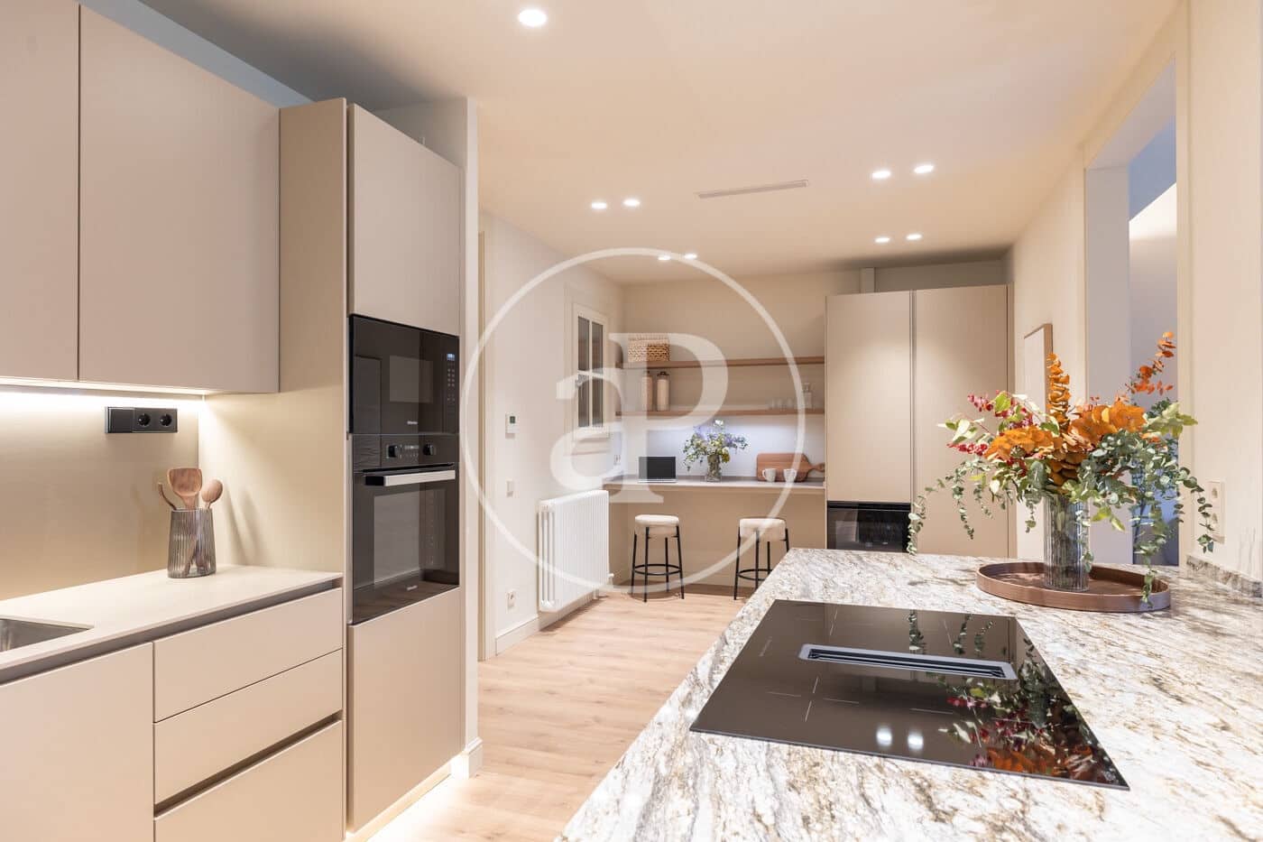 4 bedroom Apartment for sale in Barcelona city - € 1,720,000 (Ref: 9372002)