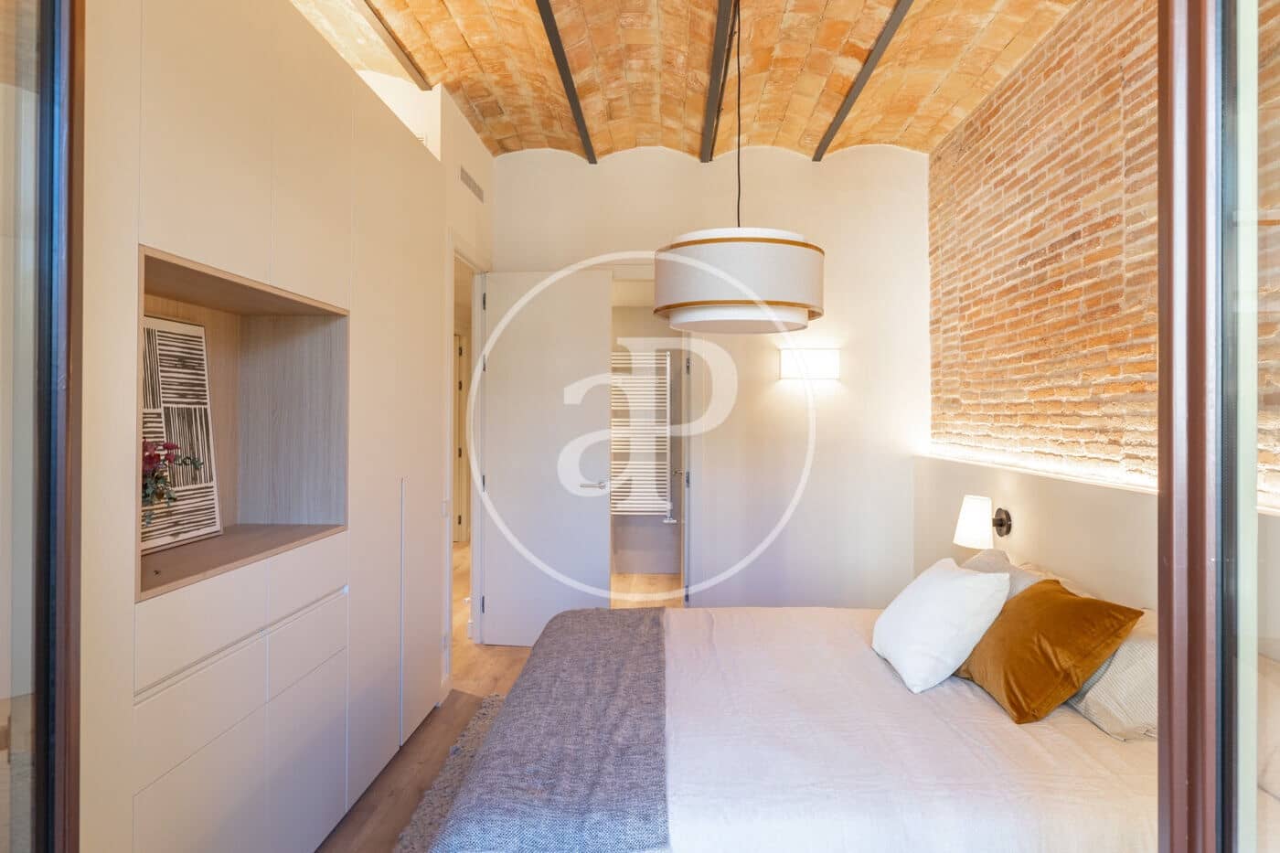 4 bedroom Apartment for sale in Barcelona city - € 1,720,000 (Ref: 9372002)