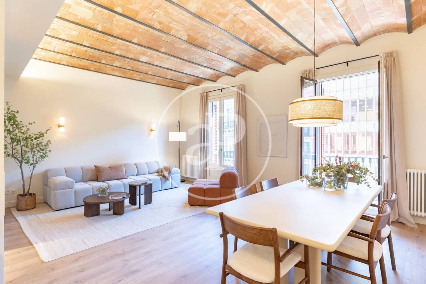 4 bedroom Apartment for sale in Barcelona city - € 1,720,000 (Ref: 9372002)