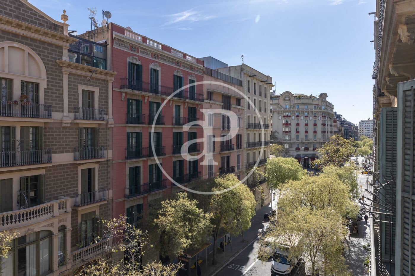 4 bedroom Apartment for sale in Barcelona city - € 1,720,000 (Ref: 9372002)