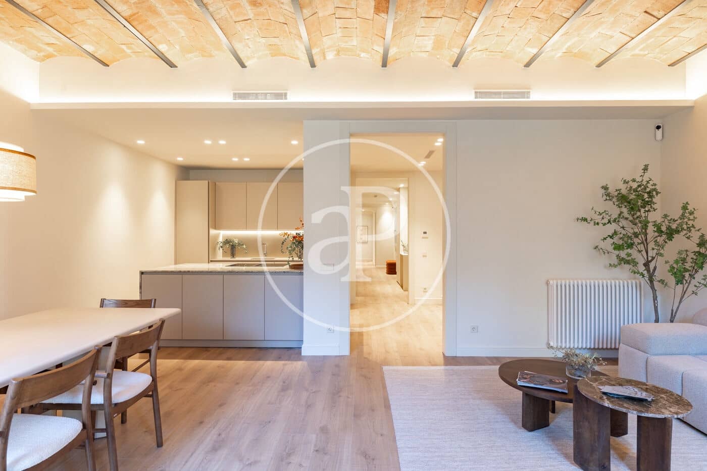 4 bedroom Apartment for sale in Barcelona city - € 1,720,000 (Ref: 9372002)