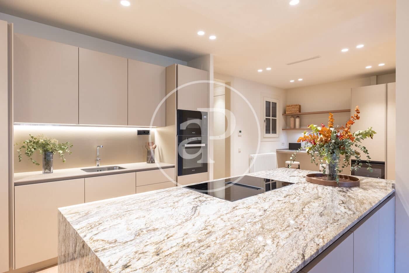 4 bedroom Apartment for sale in Barcelona city - € 1,720,000 (Ref: 9372002)