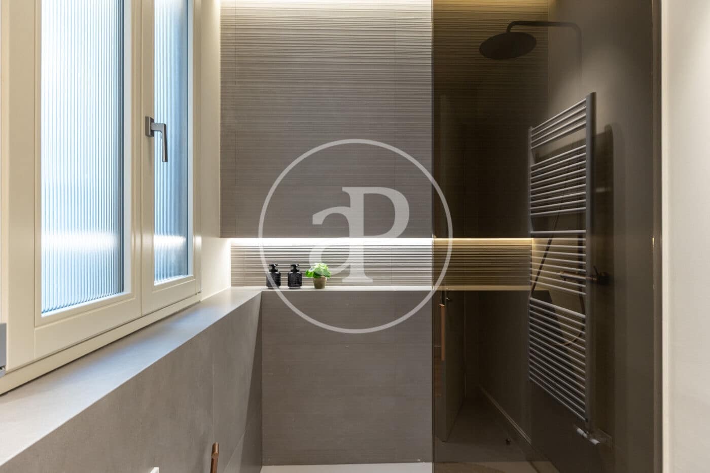 4 bedroom Apartment for sale in Barcelona city - € 1,720,000 (Ref: 9372002)