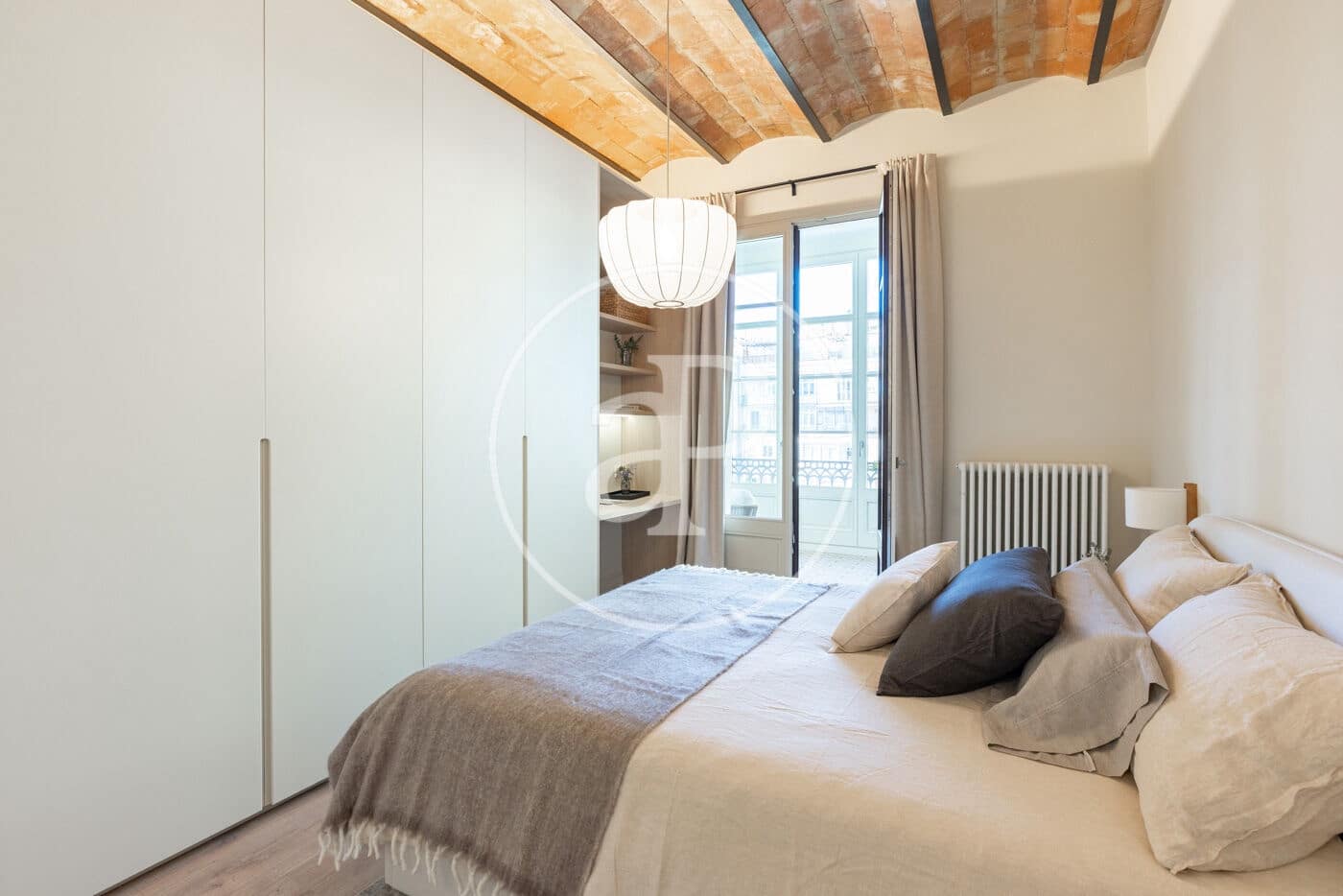 4 bedroom Apartment for sale in Barcelona city - € 1,720,000 (Ref: 9372002)