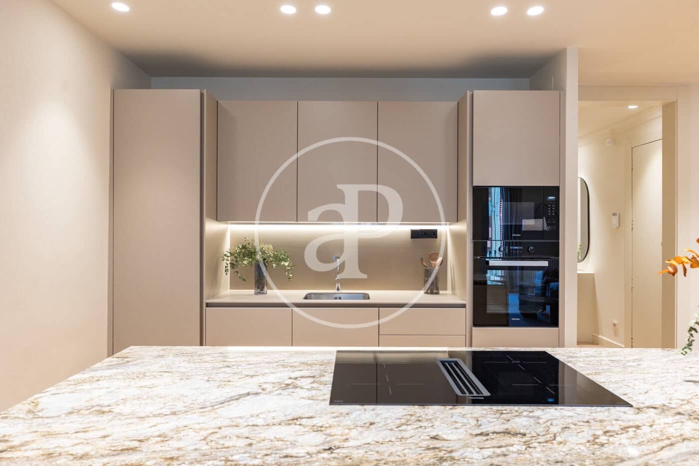 4 bedroom Apartment for sale in Barcelona city - € 1,720,000 (Ref: 9372002)