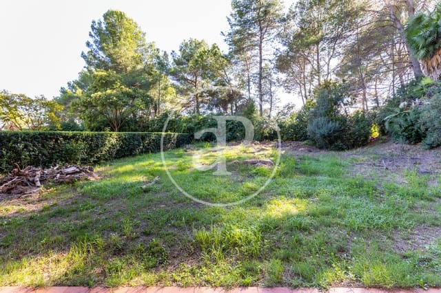 Teren niezagospodarowany na sprzedaż w Bellaterra, Cerdanyola del Vallès - 1 070 000 € (Ref: 9375315)