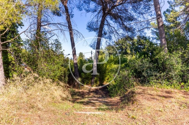 Teren niezagospodarowany na sprzedaż w Bellaterra, Cerdanyola del Vallès - 1 070 000 € (Ref: 9375315)