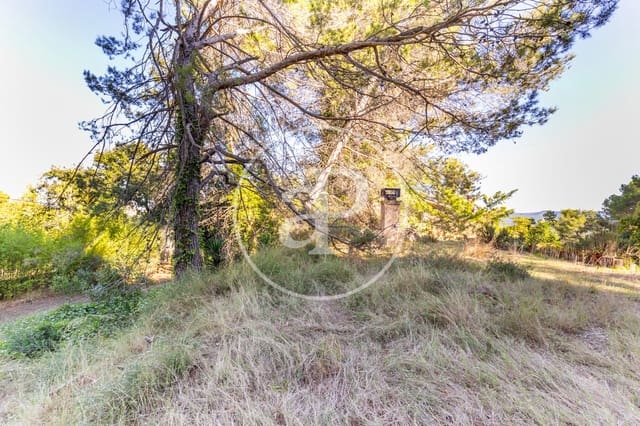Teren niezagospodarowany na sprzedaż w Bellaterra, Cerdanyola del Vallès - 1 070 000 € (Ref: 9375315)