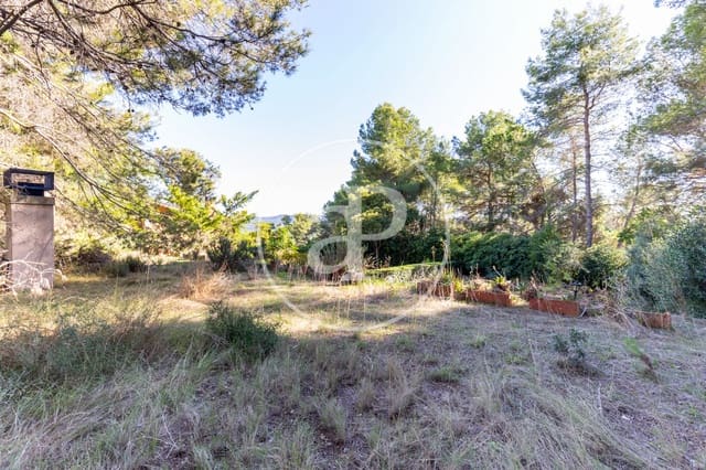 Teren niezagospodarowany na sprzedaż w Bellaterra, Cerdanyola del Vallès - 1 070 000 € (Ref: 9375315)