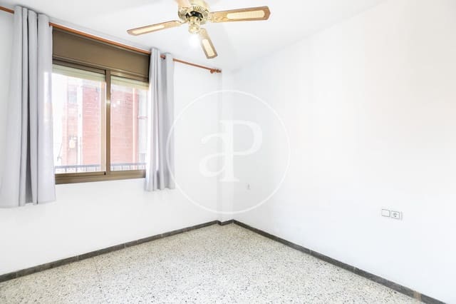 3 soveværelse Lejlighed til salg i Sant Martí de Provenals, Barcelona by - € 315.000 (Ref: 9375319)