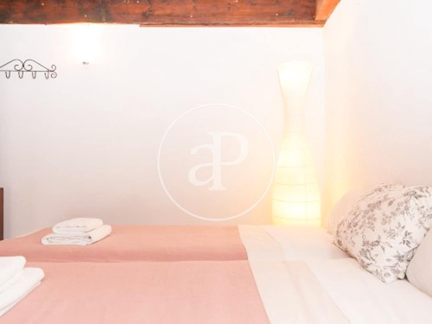 2 quarto Apartamento para arrendar em Barcelona cidade - 2 350 € (Ref: 9375320)