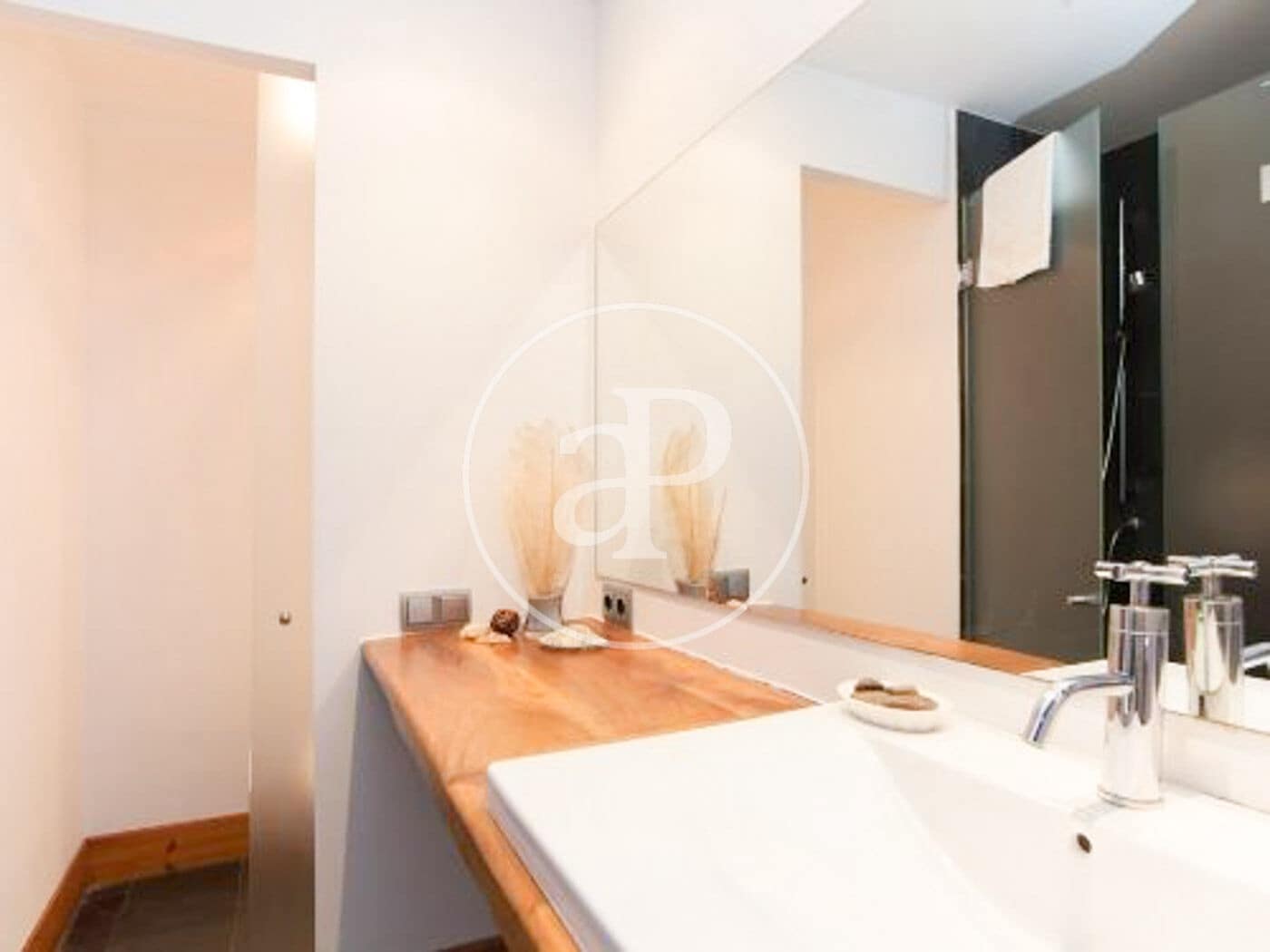 2 quarto Apartamento para arrendar em Barcelona cidade - 2 350 € (Ref: 9375320)