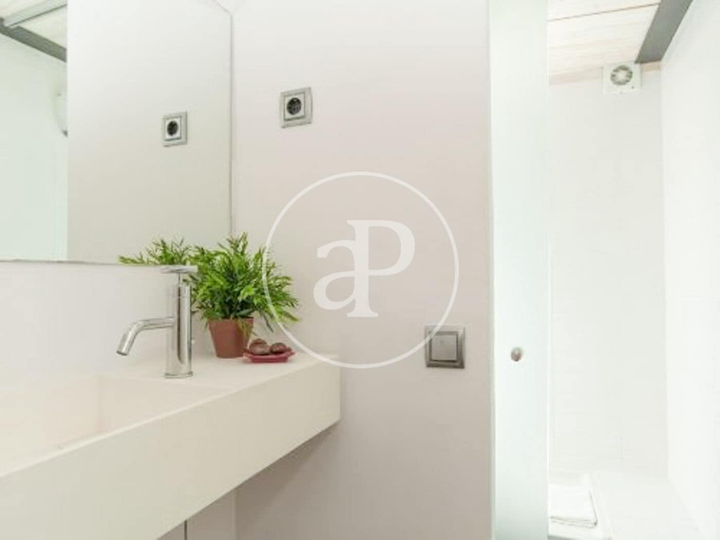 2 quarto Apartamento para arrendar em Barcelona cidade - 2 350 € (Ref: 9375320)