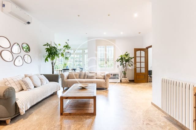 4 bedroom Villa for rent in Valldoreix, Sant Cugat del Vallès with pool - € 3,980 (Ref: 9375324)